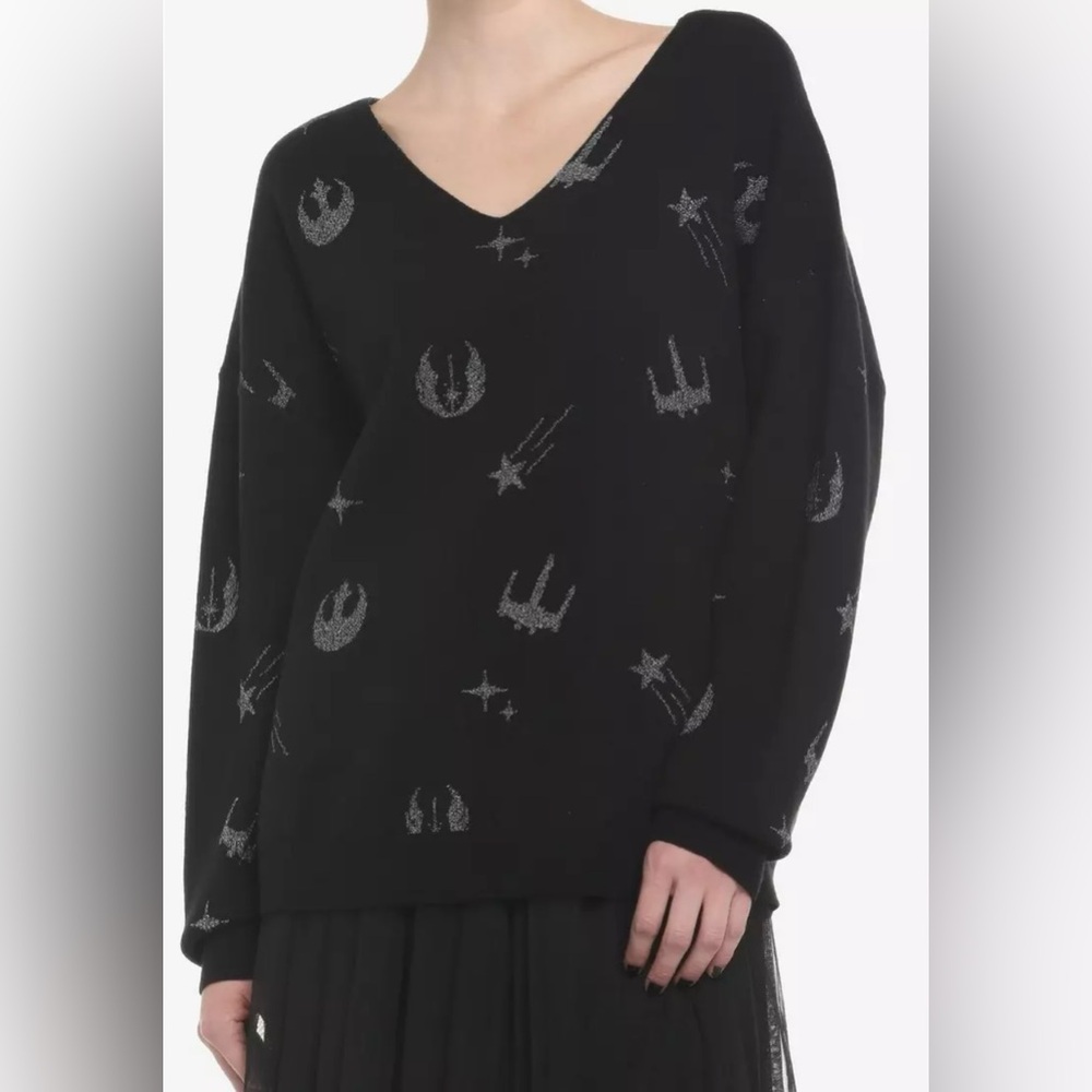 ⭐️NEW Star Wars Silver Icons V-Neck Sweater Plus Size